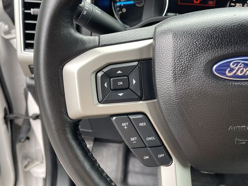 Used 2017 Ford F150 Lariat RWD image 21