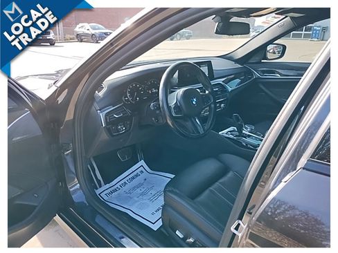 Used 2017 BMW 530i xDrive image 19