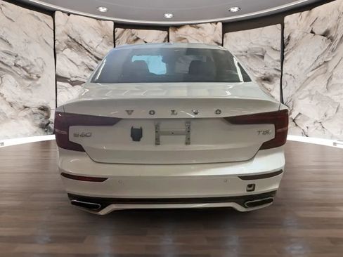 Used 2021 Volvo S60 T5 R-Design FWD image 4
