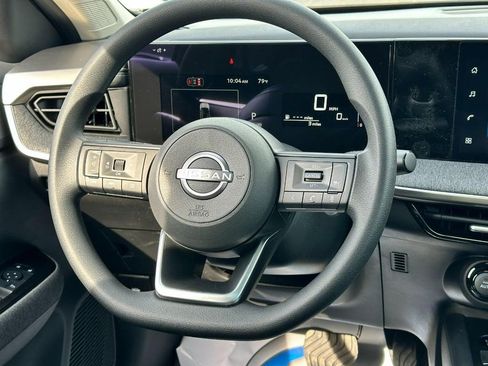 New 2026 Nissan Kicks SV image 7