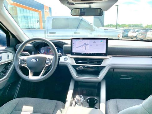 Used 2026 Ford Explorer Active RWD image 28
