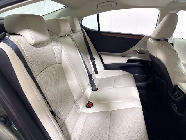 Used 2025 Lexus ES 350 w/ Premium Package FWD image 15