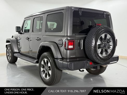 Used 2022 Jeep Wrangler Unlimited Sahara w/ Cold Weather Group AWD/4WD image 8