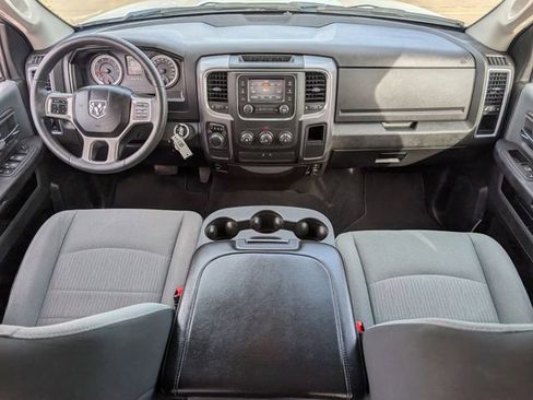 Used 2022 RAM 1500 Classic SLT image 12