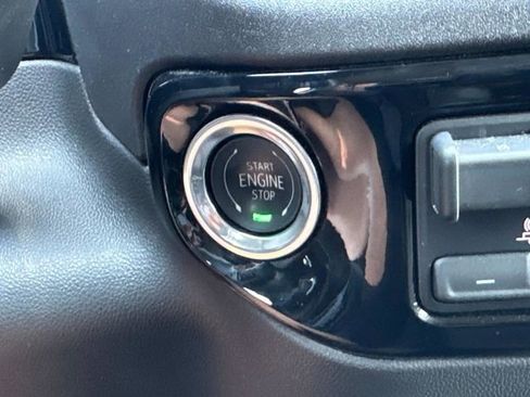 Certified 2026 Chevrolet Silverado 1500 RST AWD/4WD image 35
