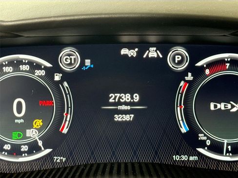 Used 2021 Aston Martin DBX image 18