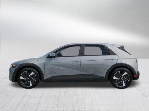 New 2026 Hyundai Ioniq 5 SEL image 3