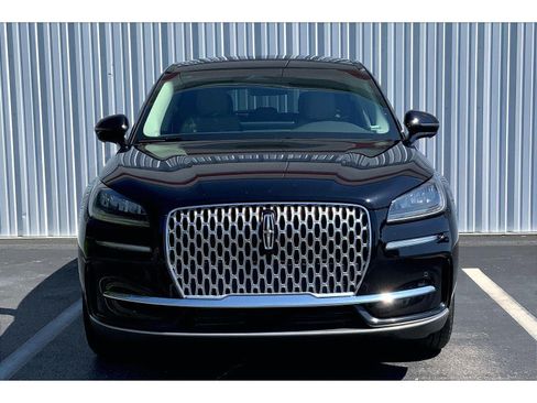 Used 2023 Lincoln Corsair AWD w/ Equipment Group 101A image 3