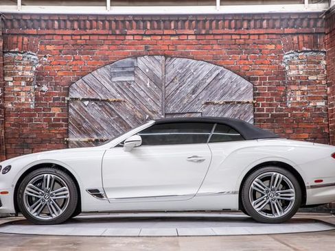 Used 2023 Bentley Continental GT Mulliner AWD/4WD image 19