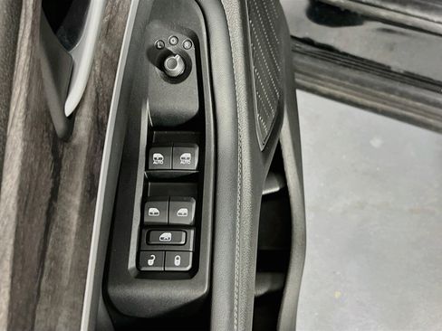 Used 2023 Jeep Grand Cherokee Limited AWD/4WD image 18