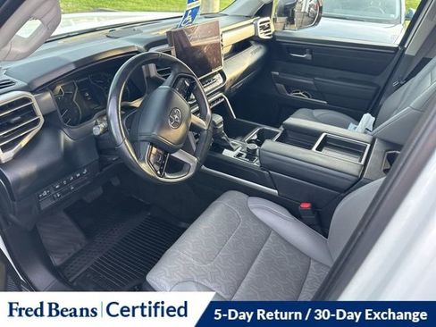 Used 2022 Toyota Tundra SR5 w/ SR5 Premium Package image 15