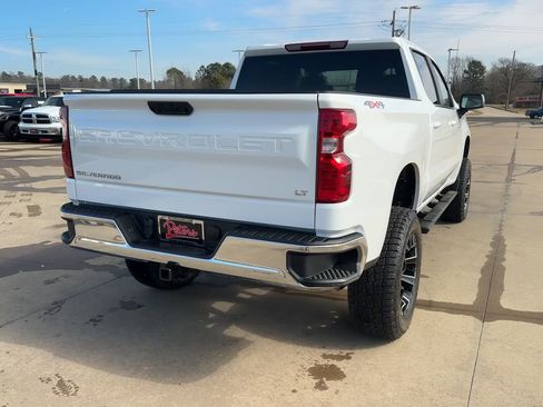 Used 2025 Chevrolet Silverado 1500 LT w/ Work Truck Package AWD/4WD image 8