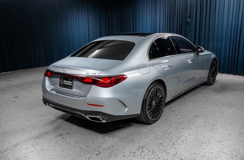 Certified 2026 Mercedes-Benz E 450 4MATIC Sedan image 4