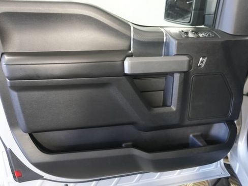 Used 2018 Ford F150 XLT w/ Equipment Group 302A Luxury AWD/4WD image 35