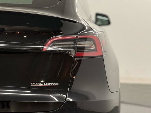 Used 2022 Tesla Model Y Performance image 7