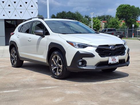 Certified 2024 Subaru Crosstrek 2.0i Premium image 2
