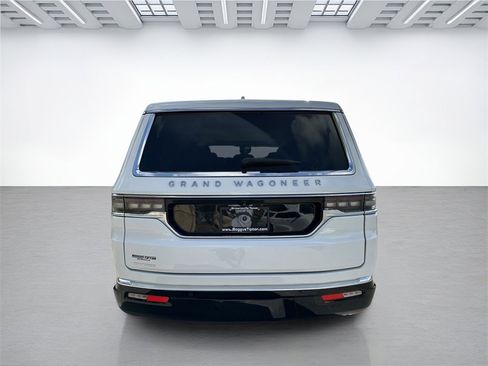 New 2023 Jeep Grand Wagoneer 4WD w/ Flexible Seating Group image 4