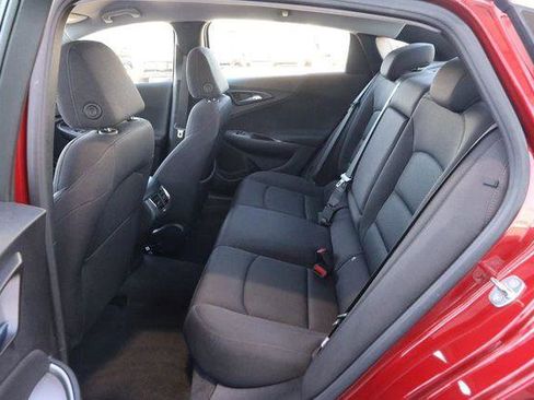 Used 2024 Chevrolet Malibu LT image 9