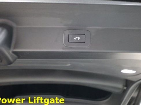 Used 2024 Land Rover Range Rover Sport AWD/4WD image 51
