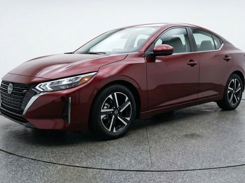 Used 2025 Nissan Sentra SV FWD image 3
