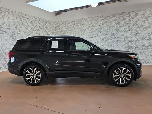 Used 2022 Ford Explorer ST-Line w/ Class IV Trailer Tow Package image 6