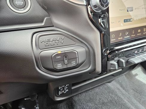 New 2026 RAM 3500 Big Horn AWD/4WD image 21