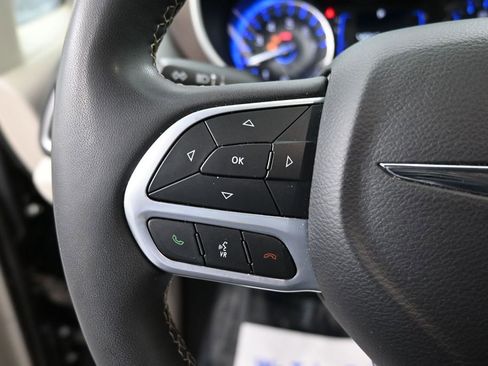 Used 2023 Chrysler Voyager LX FWD image 31