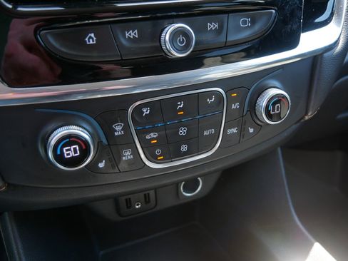 Used 2019 Chevrolet Traverse LT AWD/4WD image 30