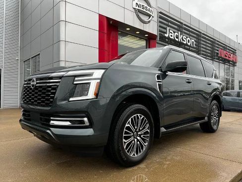 Certified 2026 Nissan Armada SL w/ Captain's Chari Seat Package image 1