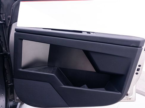 Used 2024 Tesla Cybertruck AWD Crew Cab image 34
