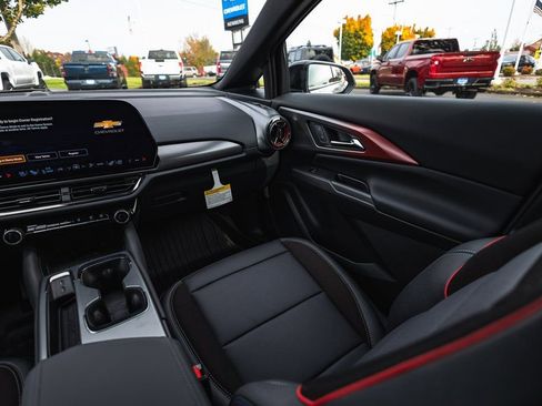 New 2026 Chevrolet Equinox EV RS image 13