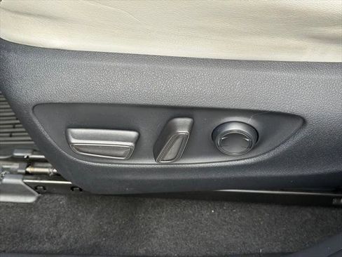 Certified 2019 Toyota RAV4 XLE Premium w/ Carpet Mat Package FWD image 21