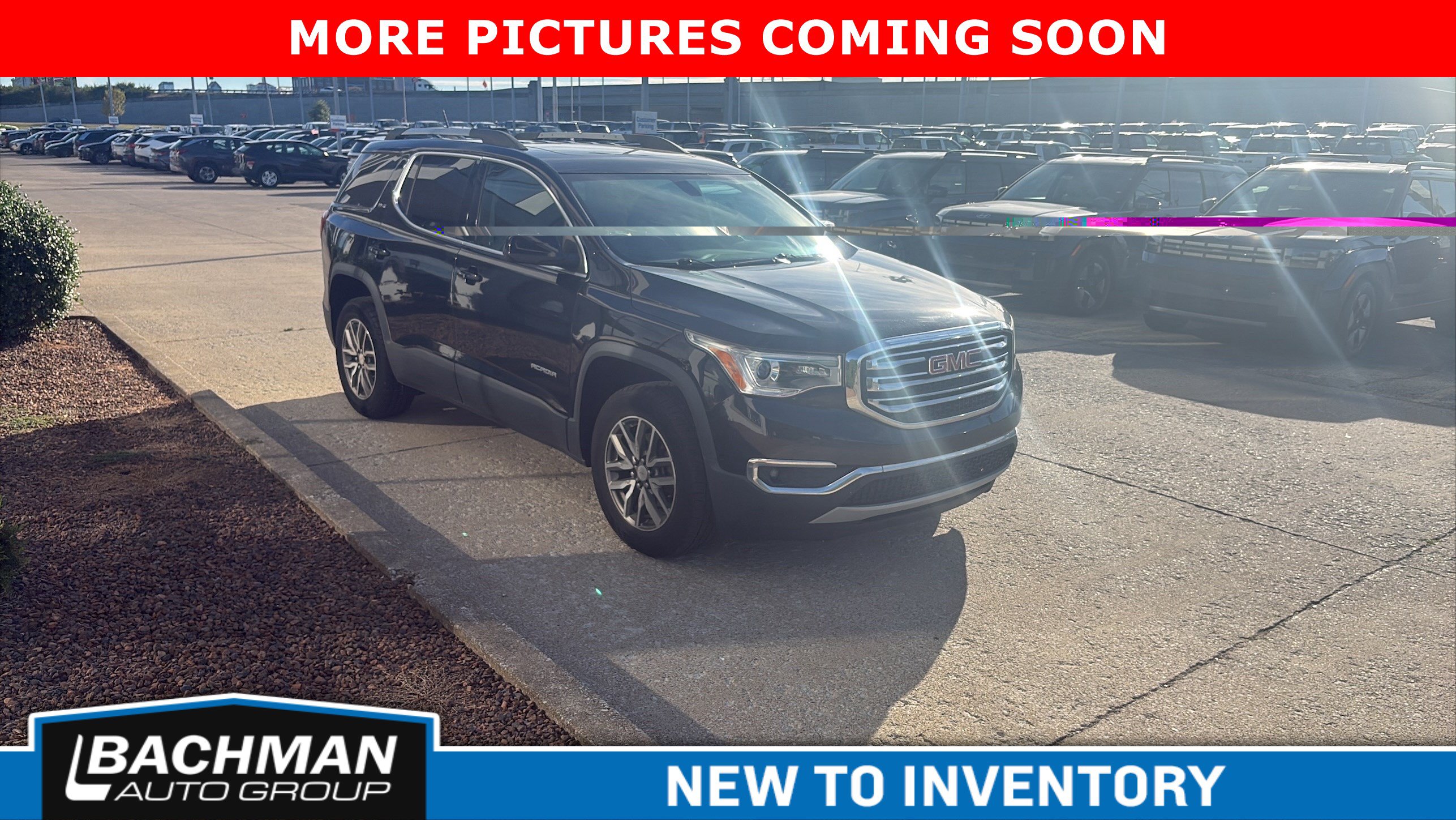 Used 2019 GMC Acadia SLE FWD image 1