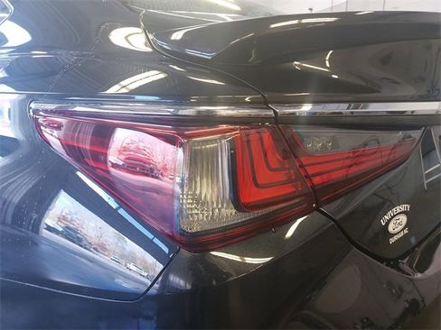 Used 2022 Lexus ES 300h w/ Premium Package image 33