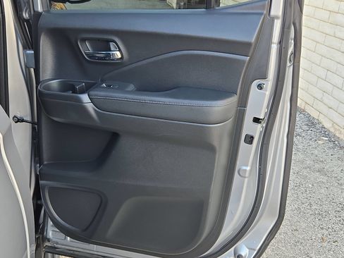 Used 2019 Honda Ridgeline RTL-E image 25
