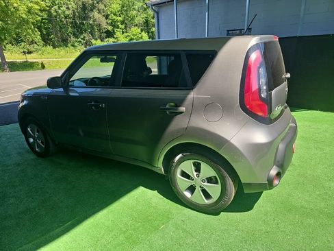 Used 2016 Kia Soul w/ Convenience Package FWD image 8