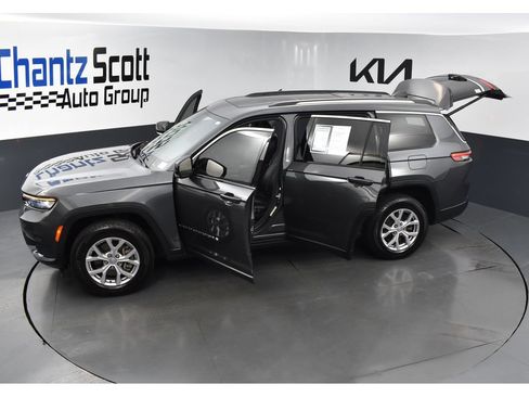 Used 2022 Jeep Grand Cherokee L Limited AWD/4WD image 30