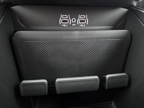 New 2026 RAM 1500 Express AWD/4WD image 21