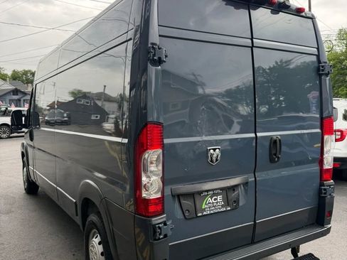Used 2018 RAM ProMaster 2500 FWD image 4
