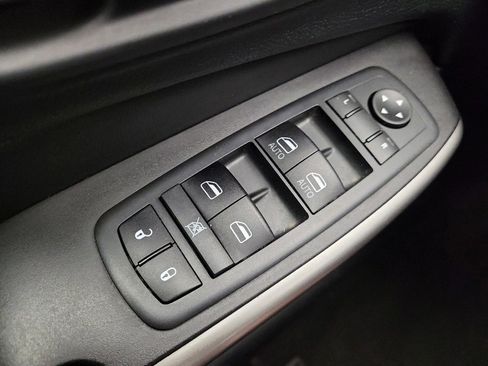Used 2020 Jeep Cherokee High Altitude AWD/4WD image 27