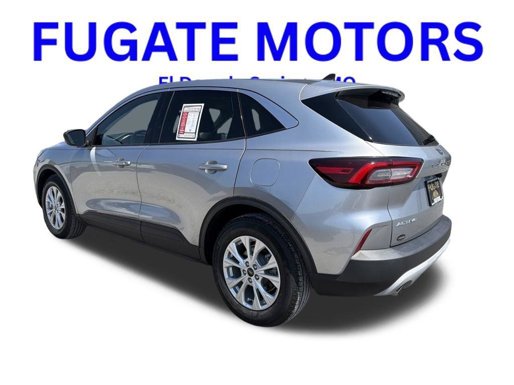 Used 2023 Ford Escape Active w/ Cold Weather Package FWD image 7