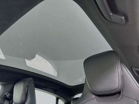 Certified 2024 Porsche Taycan RWD image 23