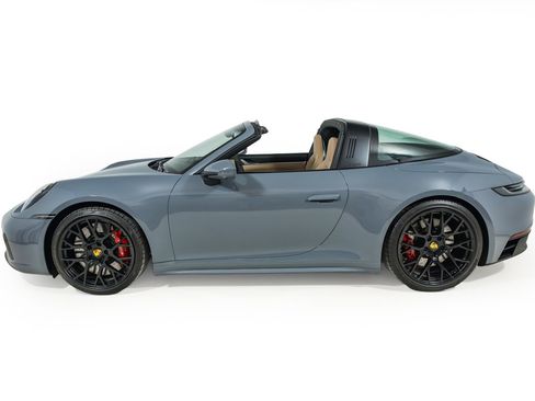 Used 2024 Porsche 911 Targa 4 GTS image 13