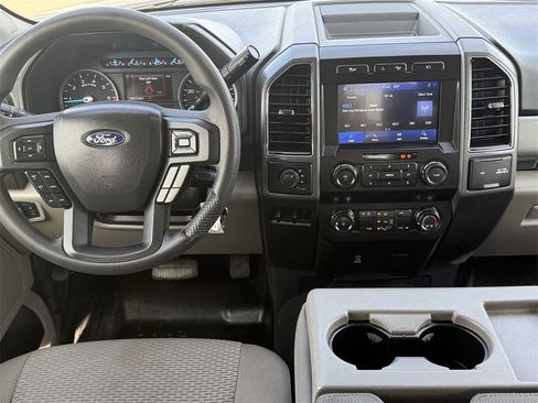 Certified 2022 Ford F350 XLT image 10