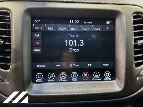 Used 2019 Jeep Compass Trailhawk AWD/4WD image 16