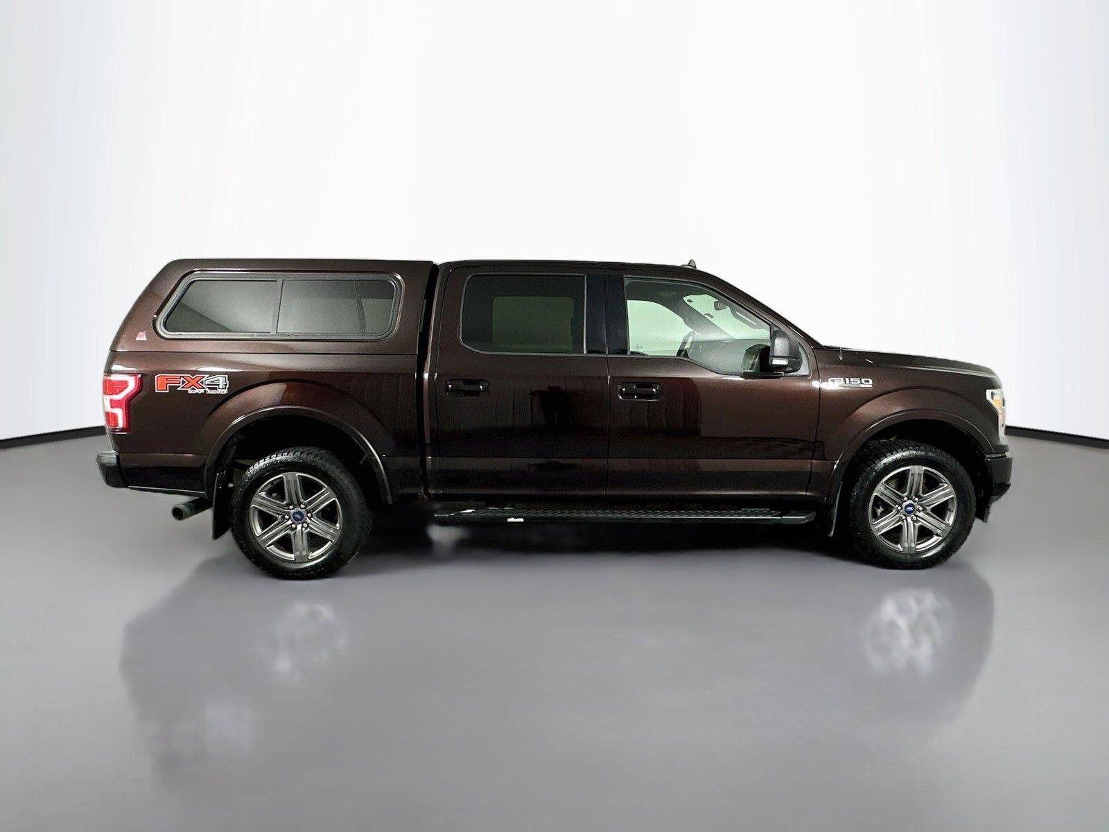 Used 2020 Ford F150 XLT w/ Equipment Group 302A Luxury AWD/4WD image 17