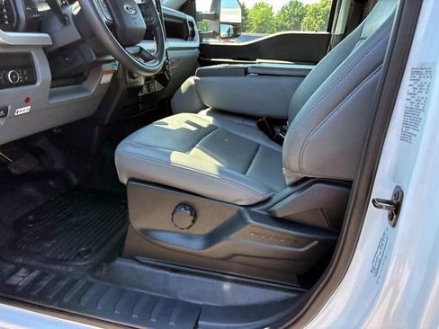 Used 2025 Ford F350 XL w/ XL Chrome Package AWD/4WD image 8