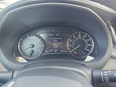 Used 2024 INFINITI QX50 Luxe FWD image 19