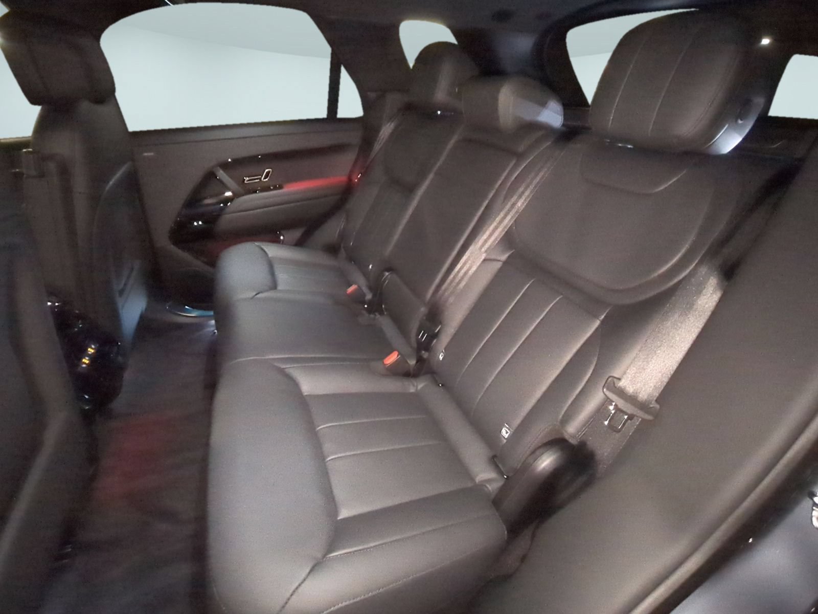 New 2027 Land Rover Range Rover Sport SE AWD/4WD image 25