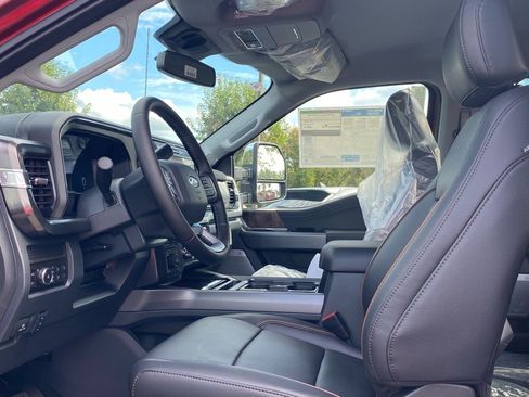 New 2026 Ford F250 Lariat w/ Chrome Package image 10